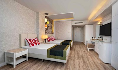 Ailelere Özel Standart Deniz Manzaralı Oda